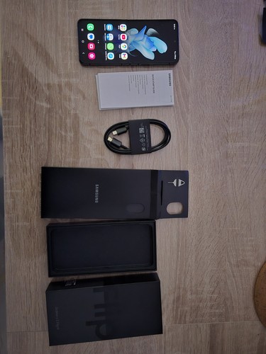 Samsung galaxy flip - samsung,