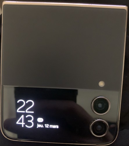 Samsung galaxy flip4 - samsung, z